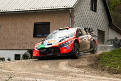 2024 Hırvatistan Rallisi: Neuville lider, Evans yakın takibini sürdürüyor 