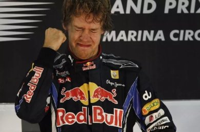 Vettel zor dönemlerde ayakta kalmas... 